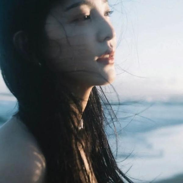 窥探